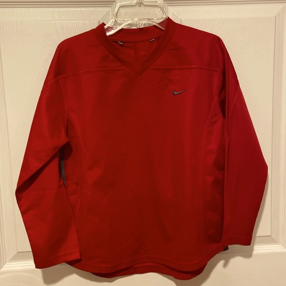 Nike boys red top (2 grey strips on side) size small / 8 - Picture 1 of 6
